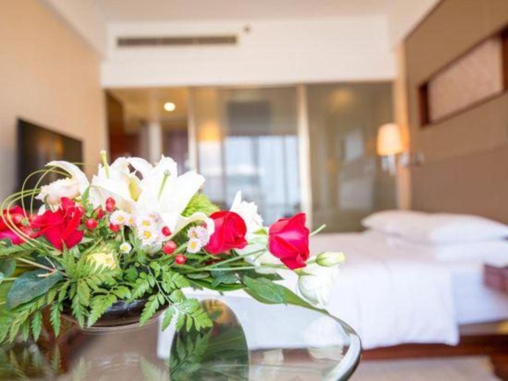 Jinan Silver Plaza Quancheng Hotel Ngoại thất bức ảnh